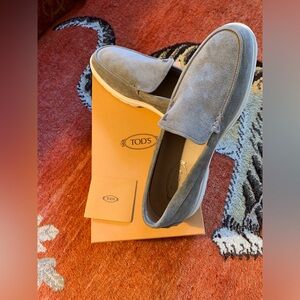 Men’s new TOD’s loafers